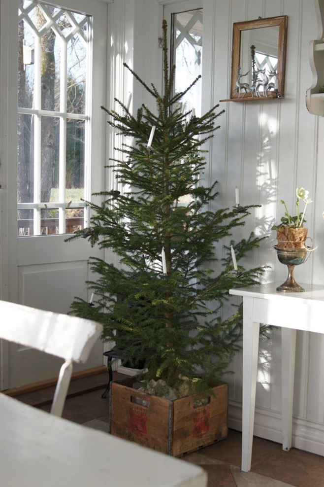 Scandinavian Christmas decorating 53
