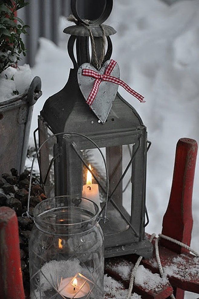 Scandinavian Christmas decorating 54