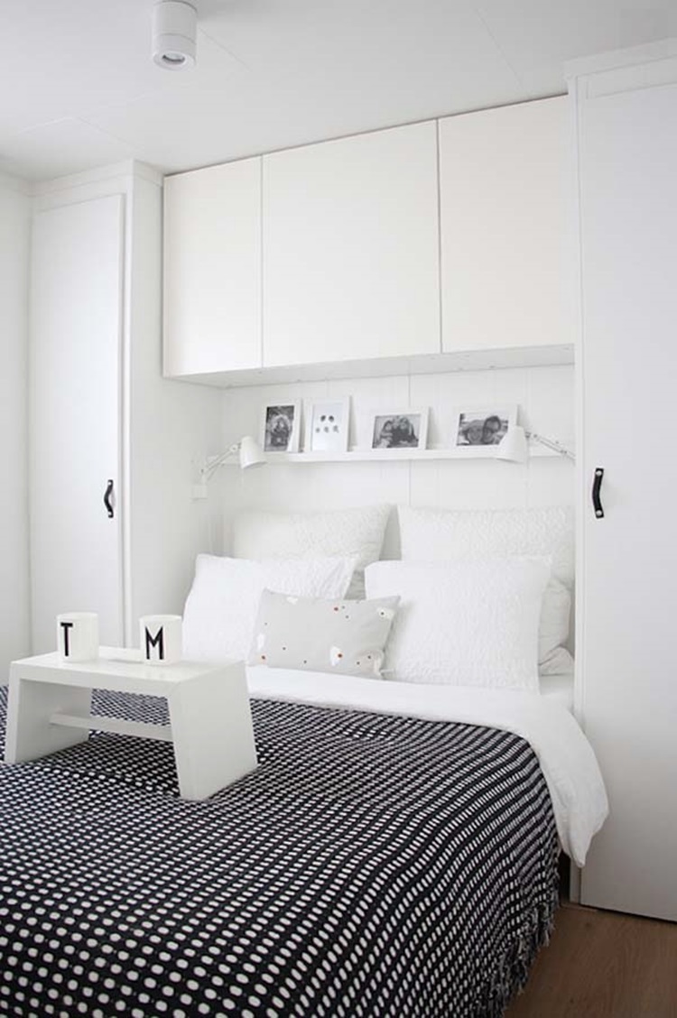 Bedrooms in black and white 5