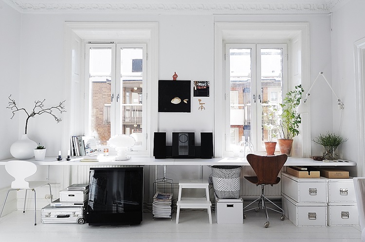 workplace in the Scandinavian style 79