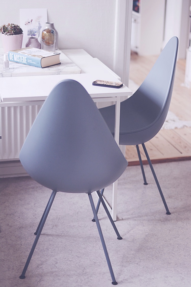 Drop-chair-by-Arne-Jacobsen-Fritz-Hansen 22
