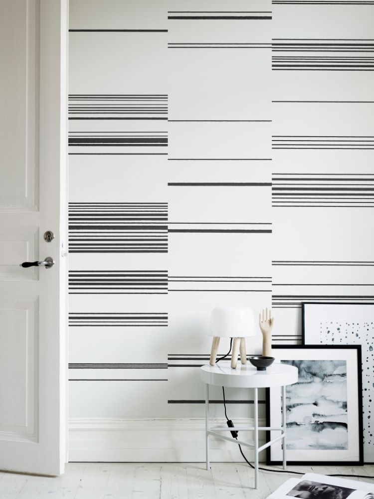 Striped wallpaper 1