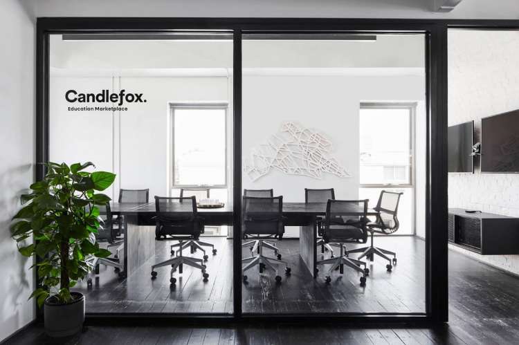 Офис Candlefox HQ в Мельбурне, Австралия был разработан Tom Robertson Architects.