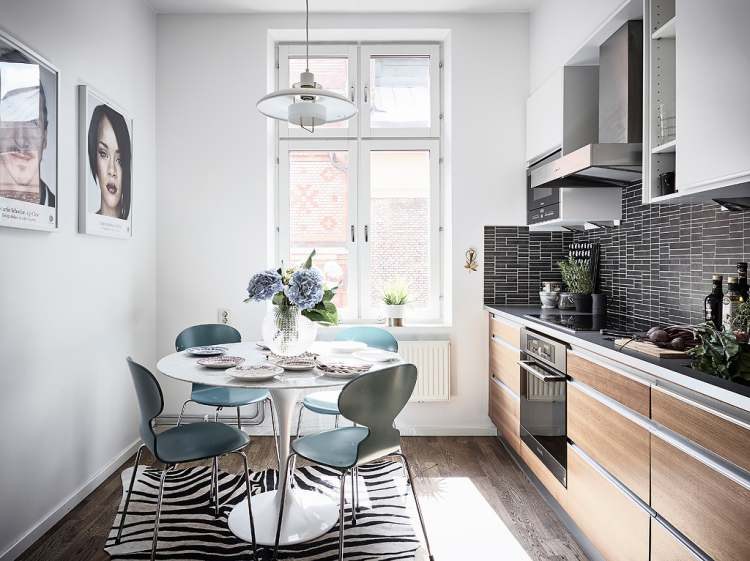 Эта милая квартирка площадью всего 46 квадратных метра отличается тихим характером, благодаря своему расположению — на одной неоживленной улочке Гетеборга, Швеция.